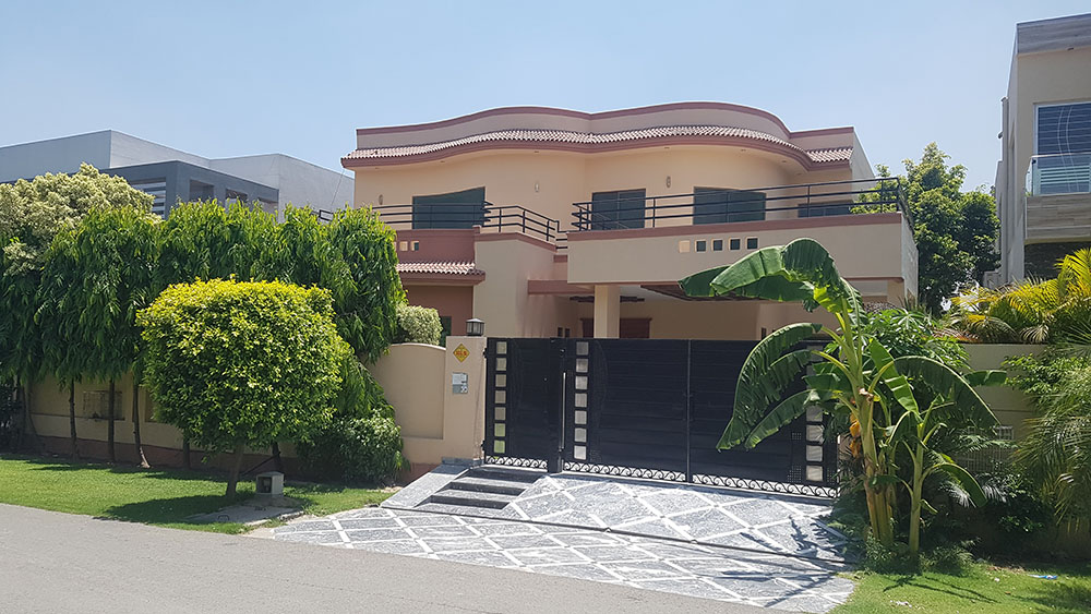 1 Kanal house for sale in DHA Phase 4 - Block FF