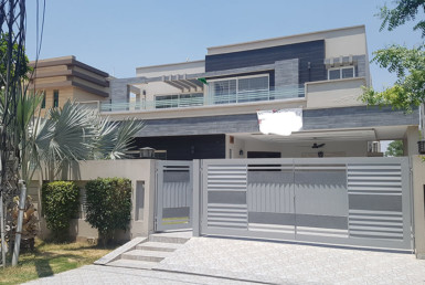 1 Kanal house for sale in DHA Phase 4 - Block GG